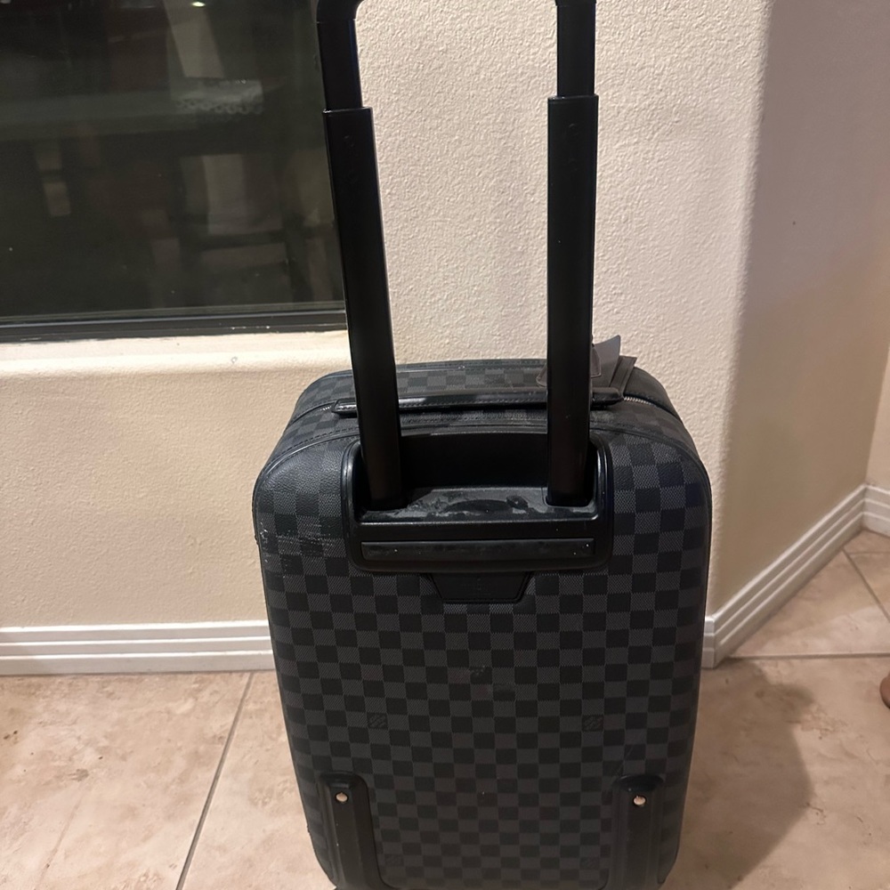 Louis Vuitton Pegase rolling suitcase in Damier Graphite - Picture 3 of 3